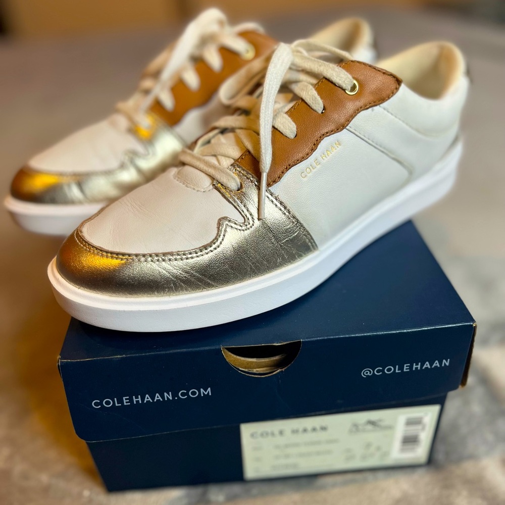 Cole Haan Woman’s Sneakers size 7B